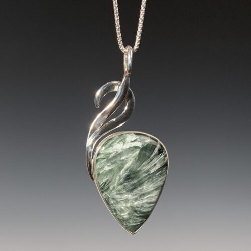 Serafinite Pendant