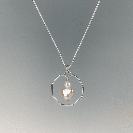 Alternative view of Pendant