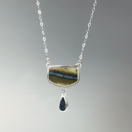 Alternative view of Pendant