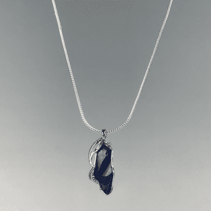 Alternative view of Pendant