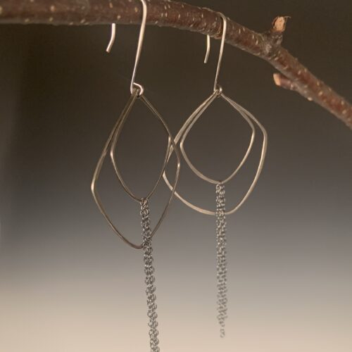 Alternative view of Oxidized "Catarata" Earrings