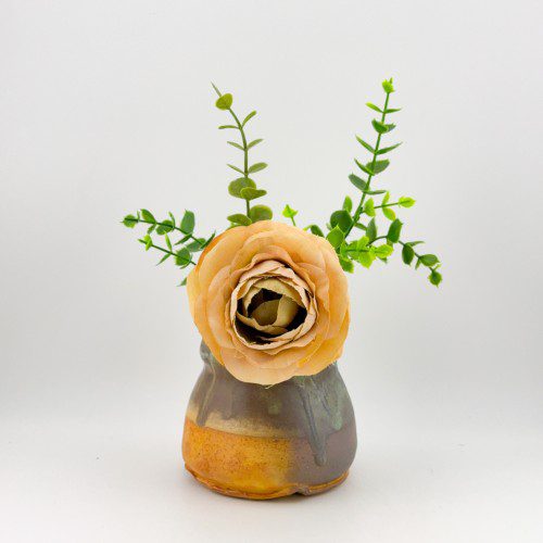 Wood Fired Ruffle Detail Flower Vase 4