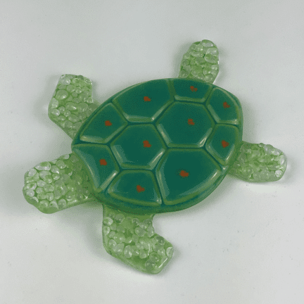 Alternative view of Small Glass Turtle