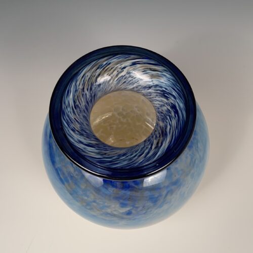 Glass Ocean Vase - Image 4