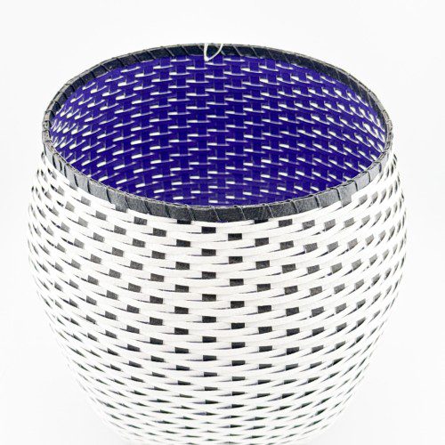Alternative view of Black and White Paper Cathead Basket