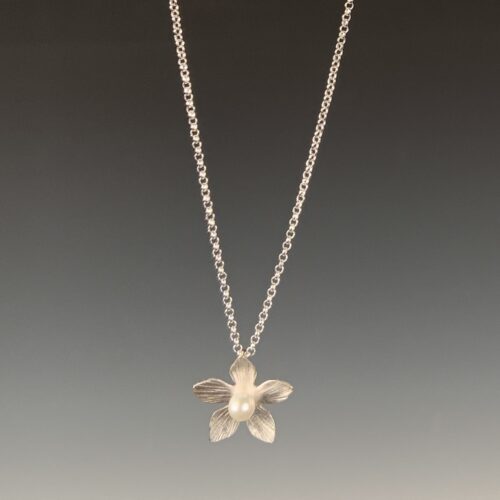Alternative view of Flower Blossom Necklace with Pearl