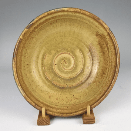 Alternative view of Large Serving Bowl