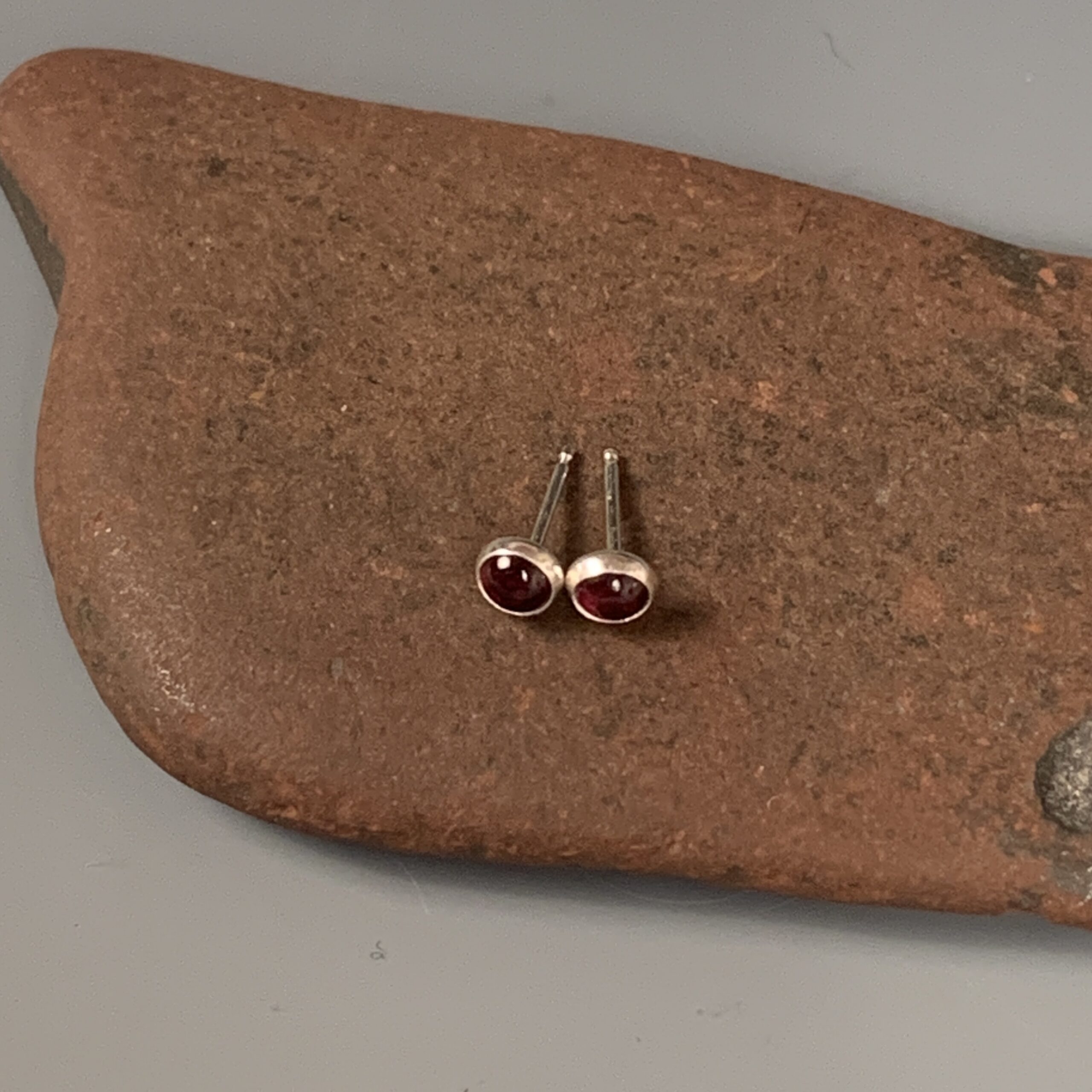 Alternative view of Garnet Post Earrings - 4mm