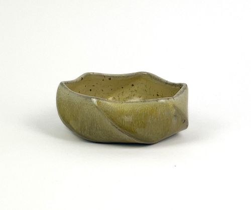 Alternative view of Twisted Bowl