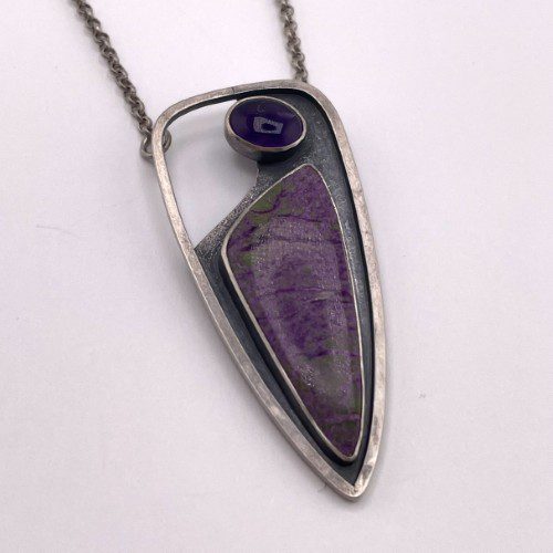 Stichtite Pendant with Amethyst