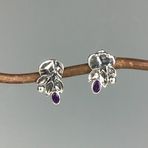 3-Leaf Post Earrings with Amethyst